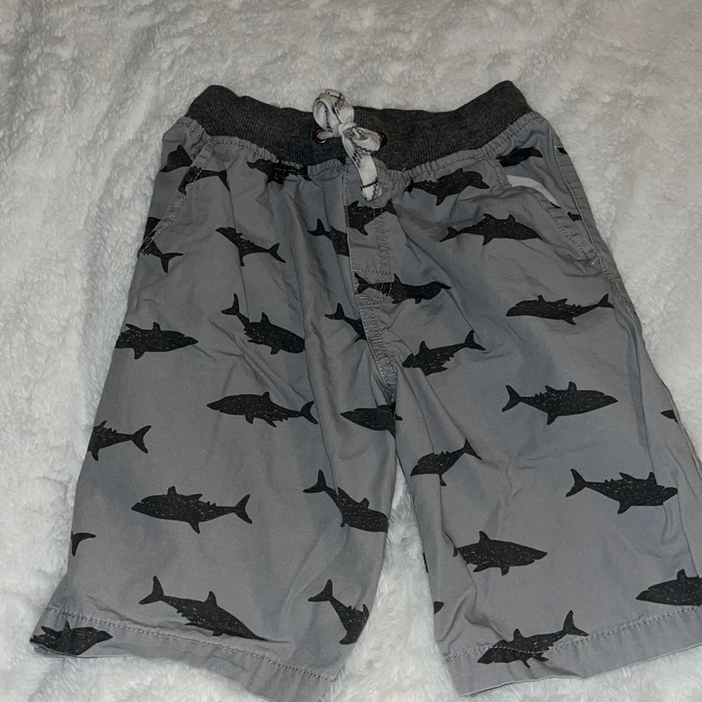 Carters size 7 shark shorts